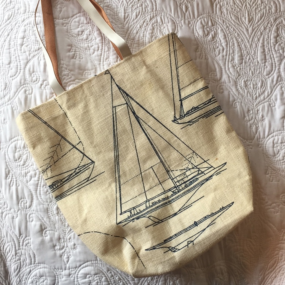 Linens Summer Tote with Sailboats